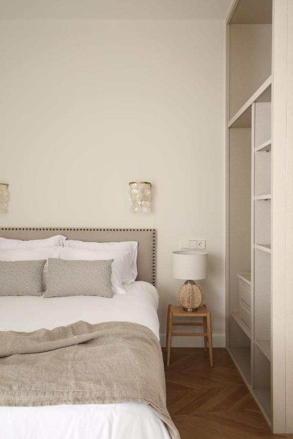 Deluxe Apartment Near Gran Via Madrid Buitenkant foto